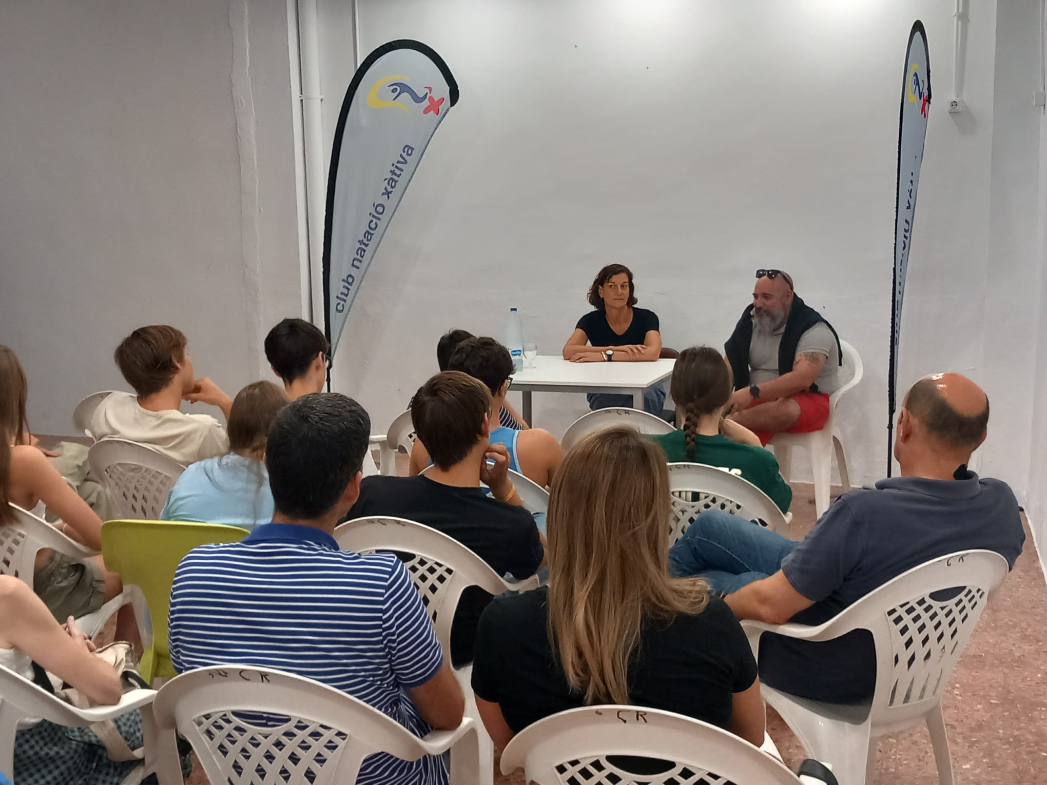 CHARLA COLOQUIO